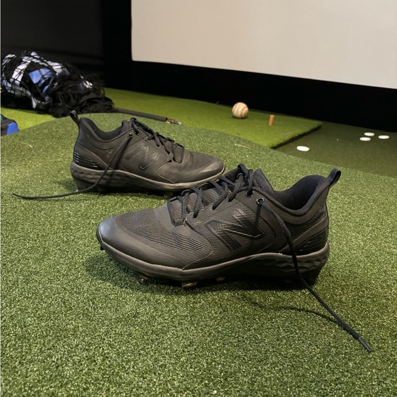 New Balance Black Athletic Shoes main image 7